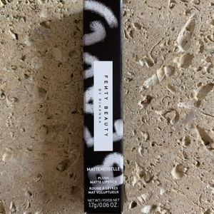 FENTY BEAUTY Clapback Lipstick BRAND NEW